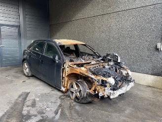 Audi A3 Sportback (8VA/8VF) Hatchback 5-drs 2012 / 2020 1.6 TDI 16V Hatchback 4Dr Diesel 1.598cc 85kW (116pk) FWD picture 1