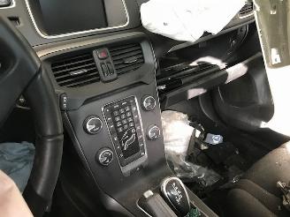 Volvo V-40 (MV) Hatchback 5-drs 2018 2.0 D2 16V Hatchback 4Dr Diesel 1.969cc 88kW (120pk) FWD picture 15