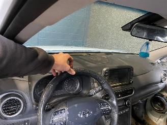 Hyundai Kona SUV 2020 1.0 T-GDI 12V SUV  Benzine 998cc 88kW (120pk) FWD picture 8