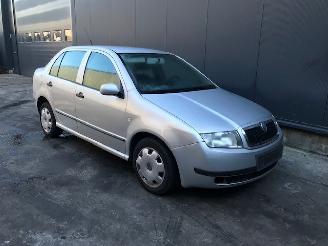 krockskadad bil auto Skoda Fabia (6Y3) Sedan 1999 / 2007 1.9 SDi Sedan 4Dr Diesel 1.896cc 47kW (64pk) FWD 2002/10