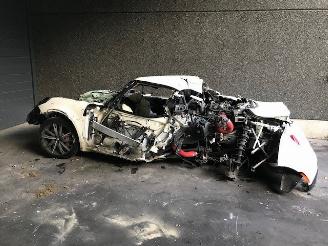 Alfa Romeo 4C (960) Coupé 2014 1.75 TBI 16V Coupe 2Dr Benzine 1.742cc 177kW (241pk) RWD picture 4