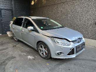 demontáž osobní automobily Ford Focus III Wagon Combi 2010 / 2018 1.6 TDCi 115 Combi/o  Diesel 1.560cc 85kW (116pk) FWD 2013/1