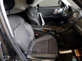 Renault Scenic Scenic IV (RFAJ), MPV, 2016 / 2022 1.5 Energy dCi 110 picture 17