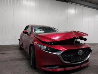 Vrakbiler auto Mazda 3 3 (BP), Sedan, 2018 1.8 SkyActiv-D 116 16V 2020/5