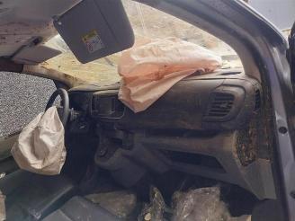 Peugeot Expert Expert (VA/VB/VE/VF/VY), Van, 2016 2.0 Blue HDi 120 16V picture 14