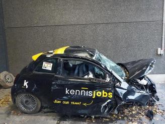 Fiat 500E 500e (332), Hatchback, 2020 42 kWh 3+1 picture 4