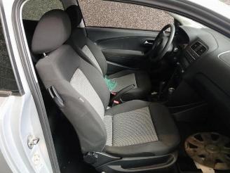 Volkswagen Polo Polo V (6R), Hatchback, 2009 / 2017 1.2 12V picture 12