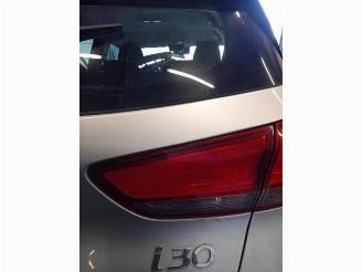 Hyundai I-30 i30 (PDEB5/PDEBB/PDEBD/PDEBE), Hatchback, 2016 1.0 T-GDI 12V picture 8