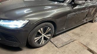 Volvo V-60  picture 4