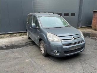 Salvage car Citroën Berlingo Berlingo Cinqspace, Multispace, MPV, 2008 / 2021 1.6 Hdi 75 Phase 2 2011/12