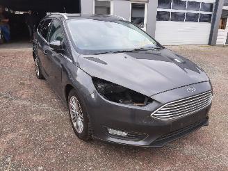 Ford Focus focus 1.5 turbo ecoboost 38000km 2018 onderschade motor beschadigd 2018/1