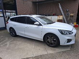 Ford Focus 15 ecoboost automaat 150 pk ST line picture 3