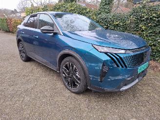 Schadeauto Peugeot 3008 NEW 3008 Hybride 2025 NL kenteken rijdend 16000km 2025/6