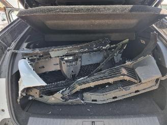 Peugeot 3008 Hybrid 136 Aut. GT picture 18