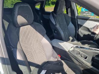 Peugeot 3008 Hybrid 136 Aut. GT picture 12