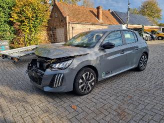 krockskadad bil auto Peugeot 208 1.2 Hybrid Aut. Navi Stoelverw 2025/1