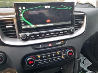 Kia Ceed 1.0 TGDI Aut. Navi Camera picture 19