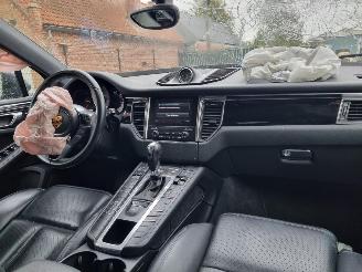 Porsche Macan S 3.0d Aut. Navi Led Stoelverw picture 11