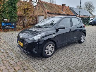 krockskadad bil auto Hyundai I-10 1.0 Premium Navi Airco Camera 2025/9