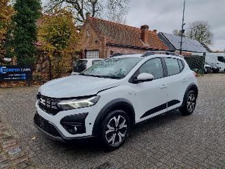skadebil auto Dacia Sandero Stepway 1.0 TCE 90 Navi Airco Camera 2024/7
