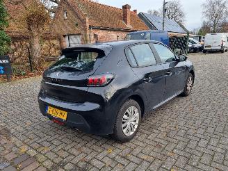 Peugeot 208 PureTech 75 Navi Airco picture 3