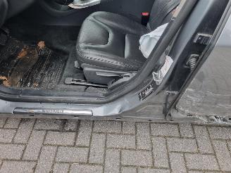 Volvo V-60 2.0d D2 Aut. Navi picture 10