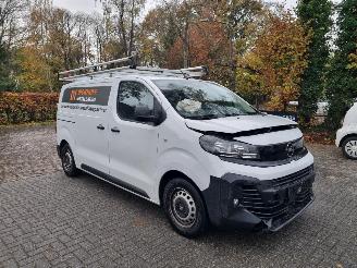 Vaurioauto  commercial vehicles Opel Vivaro 1.5D 120 Airco Navi Facelift 2024/12