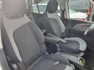 Citroën C4-picasso e-HDi 115 Aut. 7 Stoelen Pano picture 13