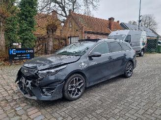 uszkodzony samochody osobowe Kia Ceed 1.6 GDI PHEV Pano Navi Stoelverw 2024/1