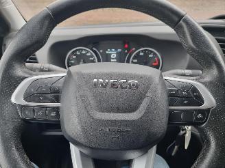 Iveco Daily 35S14 Aut. Airco Navi picture 18