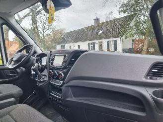 Iveco Daily 35S14 Aut. Airco Navi picture 12