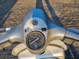 Vespa  PX125E 1981 picture 9