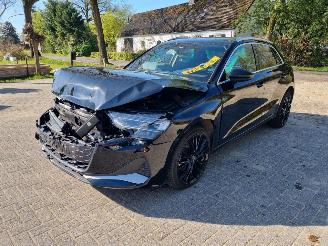 Voiture accidenté Audi A3 30 TFSI Aut. Adv edition 2025/10