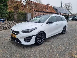 Coche accidentado Kia Ceed 1.0 T-GDI GT-Line Pano Navi Stoelverw. 2023/10