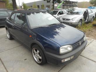 Coche siniestrado Volkswagen Golf 3 cabrio 1994/1
