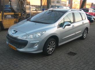krockskadad bil auto Peugeot 308  2009/11