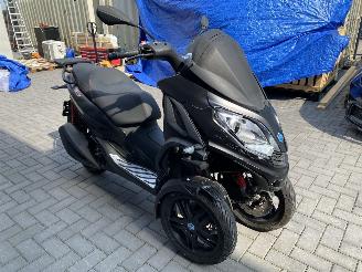 Piaggio MP3 300 HSE picture 2