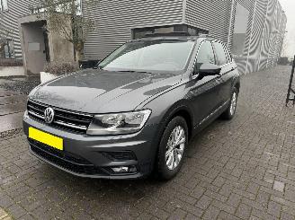 uszkodzony samochody osobowe Volkswagen Tiguan 1.4 TSI DSG 4-MOTION SCHADEVRIJ/PANO/TREKHAAK/SIDE-ASSIST/FULL OPTIONS! 2018/9