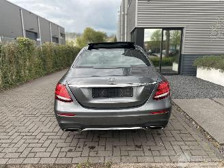 Mercedes E-klasse 200 AMG PANO/LED/19INCH picture 7