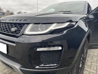 Land Rover Range Rover Evoque 2.0 TD4 FACELIFT AUT. SCHADEVRIJ | PANO | CAMERA | BLACK EDITION picture 7