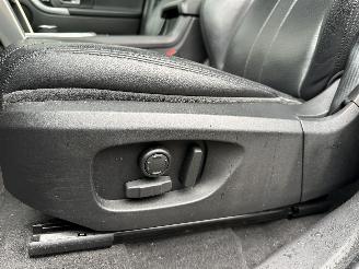 Land Rover Discovery Sport 2.0 TD4 PANO/CAMERA/LEDER/TREKHAAK/MERIDIAN/LED/RIJDBAAR! picture 3