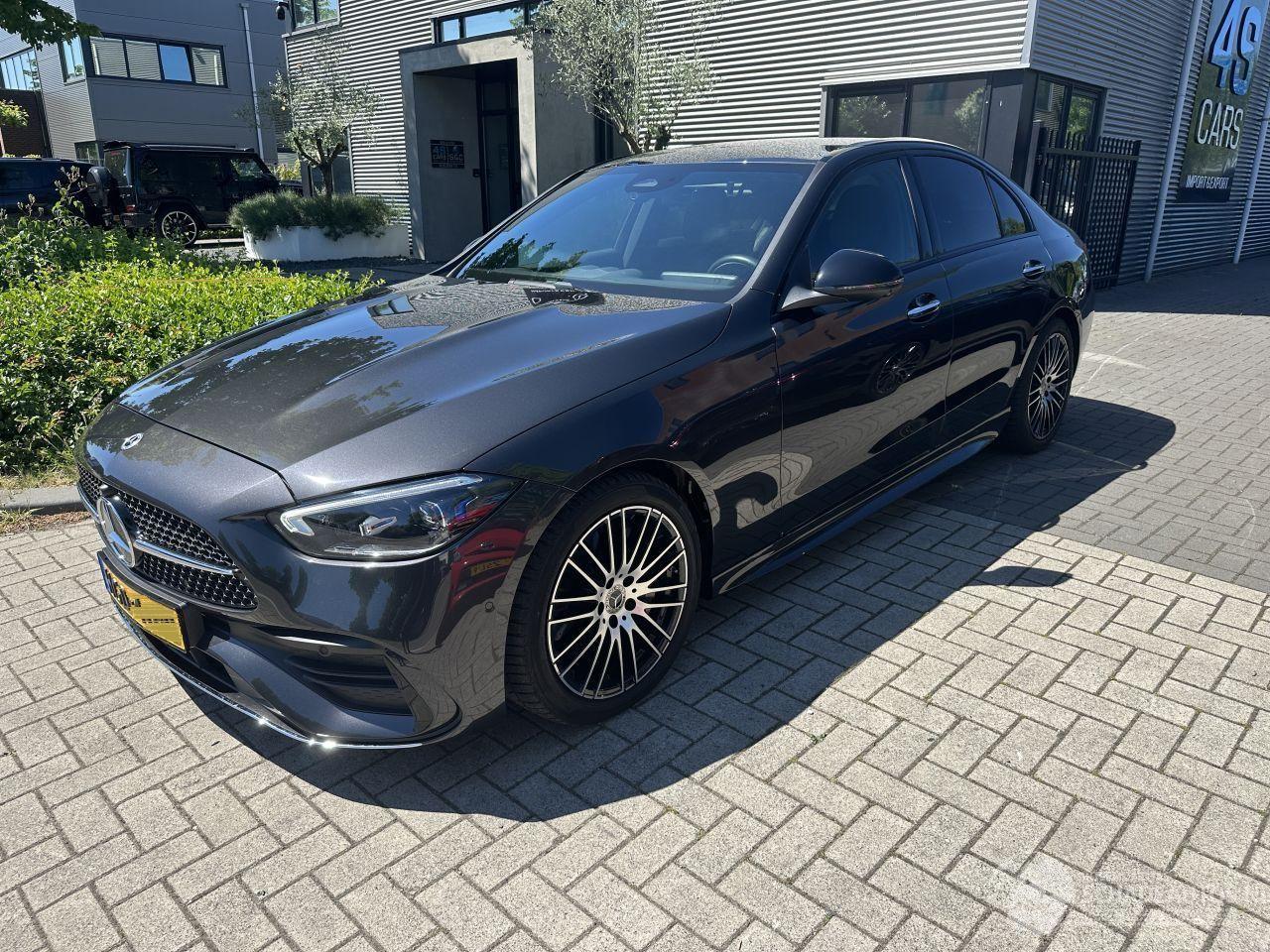 Mercedes C-klasse C220d AMG/RADAR/LEDER/360CAMERA/SFEERVERLICHTING/BOMVOL