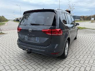 Volkswagen Touran FACELIFT 1.5 TSI 150PK DSG7 Highline 7-Personen picture 11