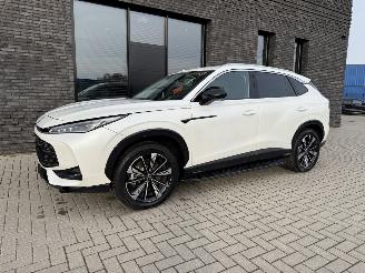 MG EHS NEW MODEL! 1.5 PHEV 272PK Aut. Luxury picture 2