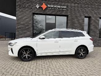 damaged passenger cars MG MG5 Electric Long Range 61kWh 157PK Aut. Luxury 2025/5