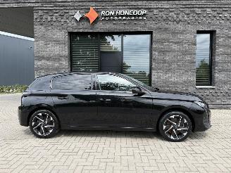 uszkodzony samochody osobowe Peugeot 308 1.6 Hybrid PHEV 180PK EAT8 Allure 2022/2