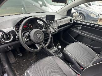 Volkswagen Up! Black UP! Panoramadak! picture 8