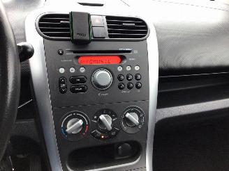 Opel Agila Agila 1.2 edition met zeer lichte schade picture 10