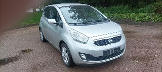 Kia Venga Automaat Climatecontrol CruiseControl Stoelverwarming Lichtautomaat Privacyglas Trekhaak 2013/8