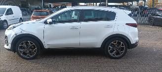 Kia Sportage GT-LINE 2.0-CRDI Automatik 185pk 4x4 JBL full-Led Navi Keyless entry Climatecontrol 4xStoelverwarming Leder Elektrische stoelen picture 11